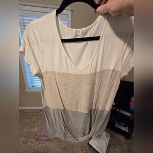 Maurices Women's Short Sleeve Tee in Cream, Tan, and Gray